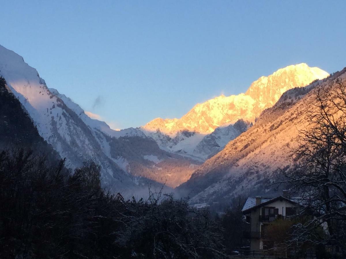 La Maison Du Pont Mont Blanc 2 La Salle Kültér fotó